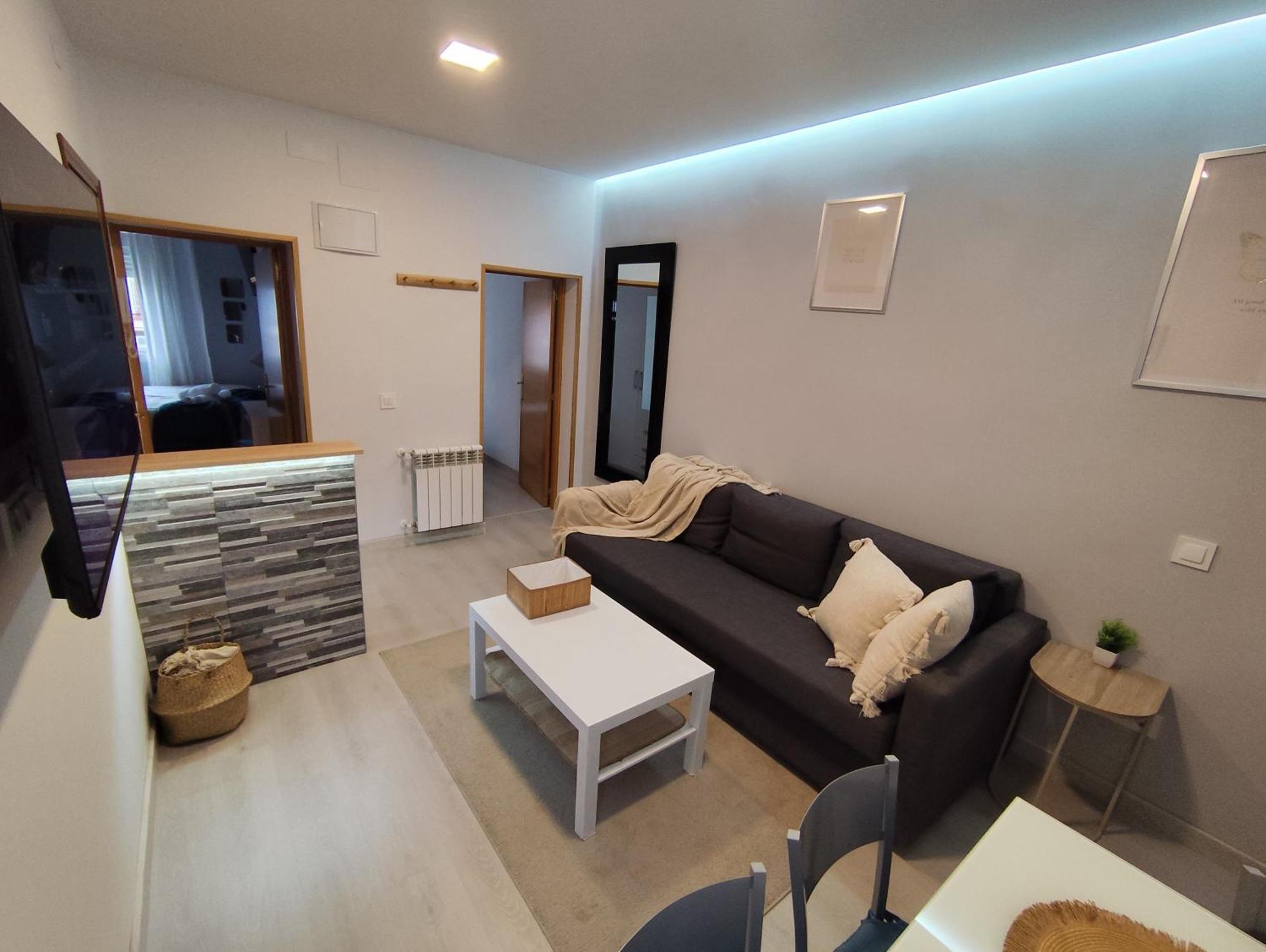 Cozy Apartment In The Heart Of Madrid Exterior photo